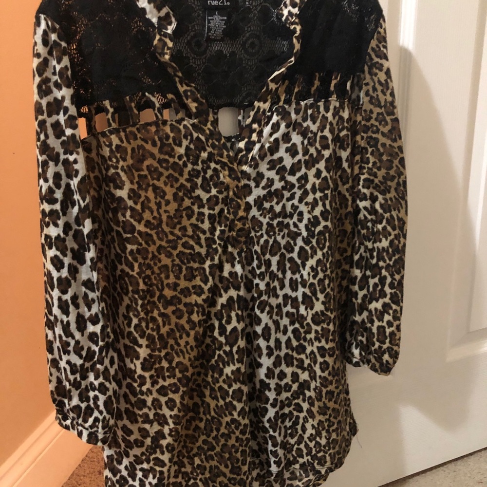 Cheetah Rue 21 3/4 sleeve